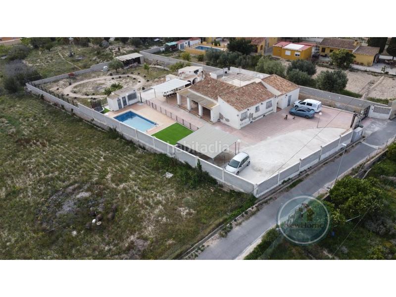 Foto 848ac4fb-ac7a-4269-aac9-fb9138225803. Xalet amb aparcament piscina a El Secanet-Hacienda del Sol Vila Joiosa (la)