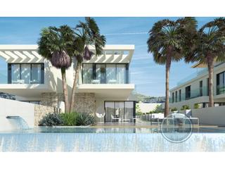 Haus en Monforte del Cid. Villa de alto standing con piscina, terraza y climatizacin inte