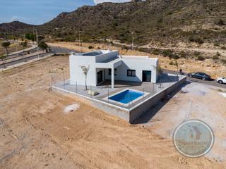 Casa  Calle carrasqueta. Exclusivas villas en aspe  lujo, confort y financiación a tu med
