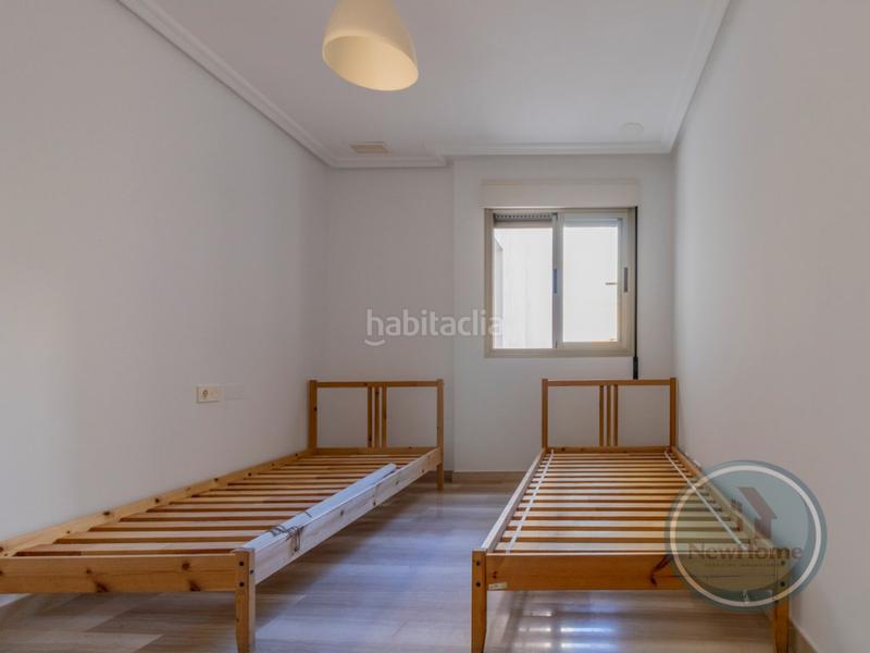 Foto 597972d7-2077-4ab9-96dd-ee73bb200237. Flat in Playa Levante Santa Pola