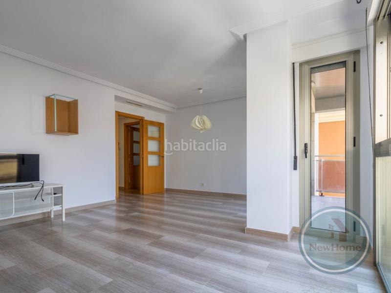 Foto 7a497a10-3c12-42ed-8224-454594260659. Flat in Playa Levante Santa Pola