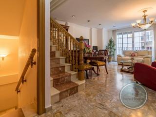 Casa bifamiliare  Calle mariano benlliure. Para toda la familia