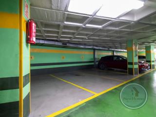 Location Parking voiture  Calle mare de deu desamparats. Alquiler plaza de garaje en el centro