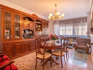 Maison  Calle nieves de las. Vivienda y negocio