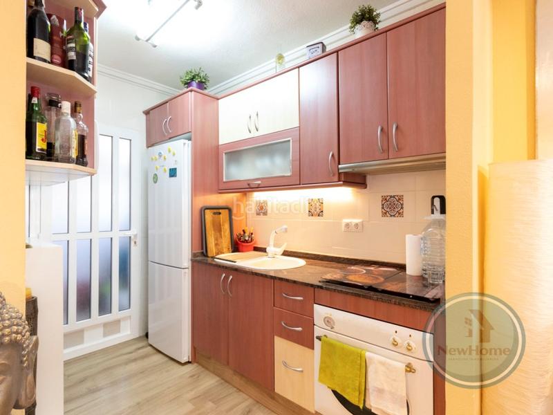 Foto 2a228096-f6ba-4f40-acee-eba84530fdfa. Casa adosada ideal para vivir en la playa! en Monte Faro-Altomar II Santa Pola