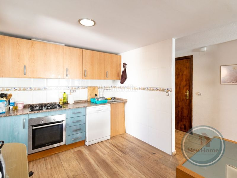 Foto 89a5a77f-b162-4fdc-9367-1f54ebfd0bc7. Pis amb piscina a Haygon-Universidad Sant Vicent del Raspeig