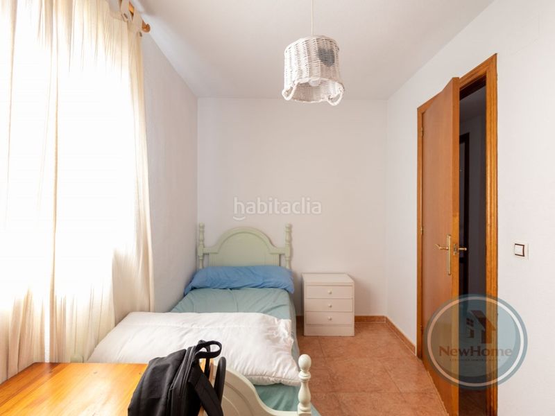 Foto f6699ca7-d97d-4660-beb2-637dd48ed840. Pis amb piscina a Haygon-Universidad Sant Vicent del Raspeig