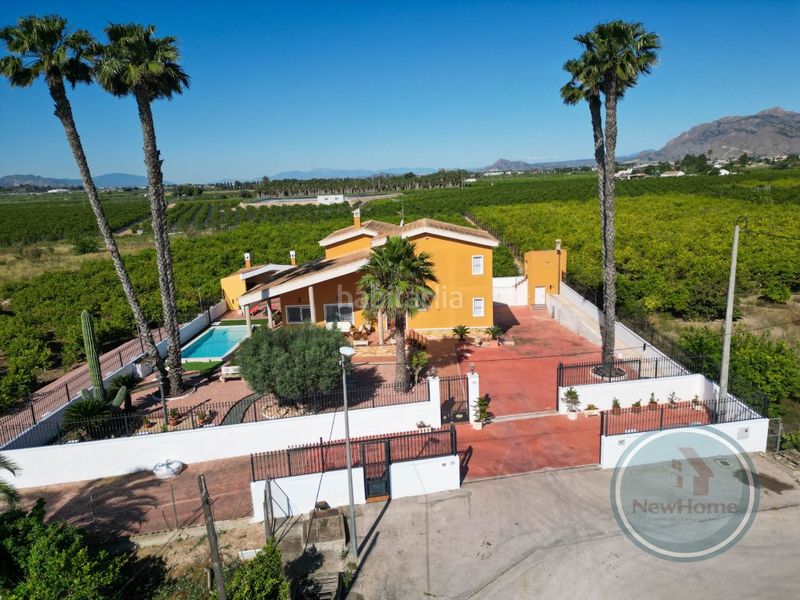 Foto 0cecbe23-ceac-423c-9852-7a95030ebff2. Casa amb calefacció aparcament piscina a Desamparados - Hurchillo - Torremendo Orihuela
