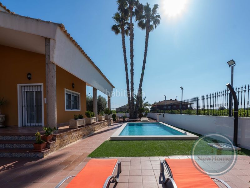 Foto 5b351269-17cb-4101-8cec-e538e0aab7a3. Casa amb calefacció aparcament piscina a Desamparados - Hurchillo - Torremendo Orihuela