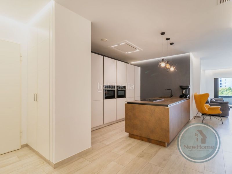 Foto 9ab0e33a-7081-4744-864d-756bf5654fa0. Pis amb calefacció aparcament piscina a El Travaló - Martínez Valero Elche / Elx