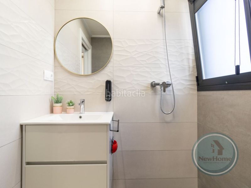 Foto d0e5b6c6-c8f5-4ce4-904c-61b66fdbefd9. Pis amb calefacció aparcament piscina a El Travaló - Martínez Valero Elche / Elx