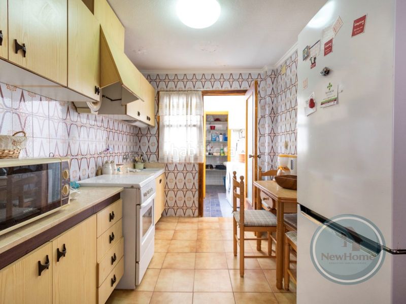 Foto ea69f886-6952-4d55-aa3b-ff610a1b0b61. Pis a Playa Levante Santa Pola