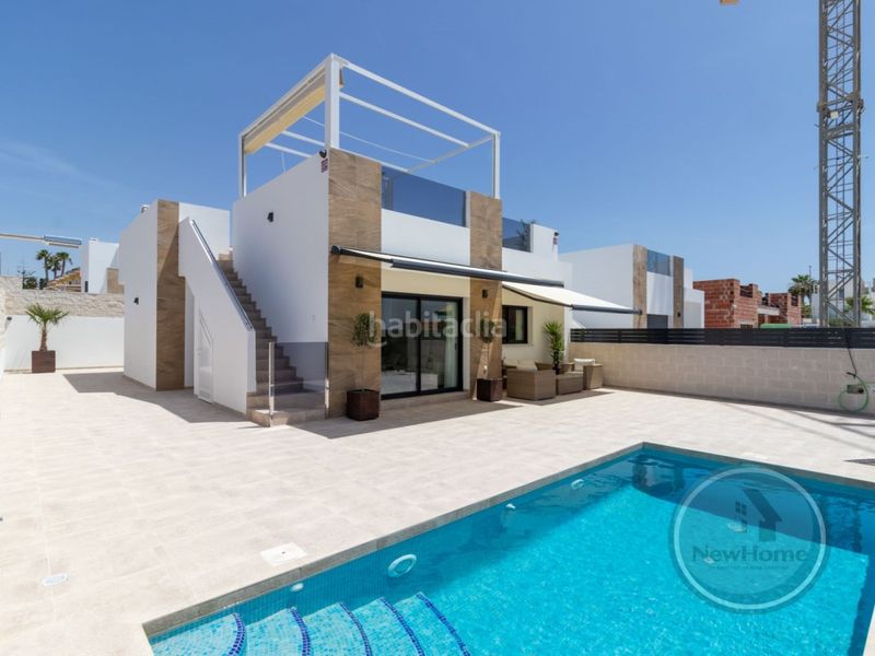 Foto 3ab5d0ac-ed6e-4e43-b7b8-d5d9a9a87865. Casa amb calefacció aparcament piscina a San Fulgencio