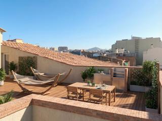 Àtic a Carrer de laureà miró 64. Atico duplex totalmente reformado con opcion de trastero garaje