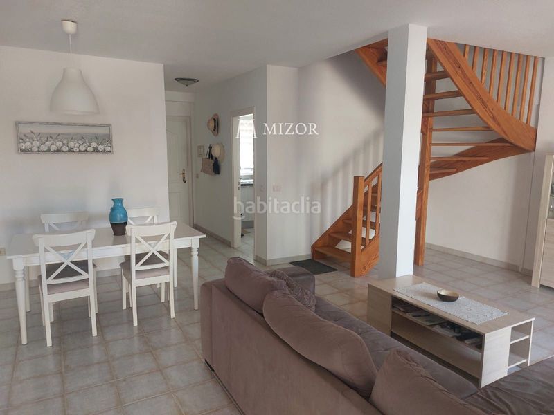 Foto 488a05f2-fffa-439d-95f4-67cf88289959. Casa adossada amb aparcament piscina a Chayofa Arona