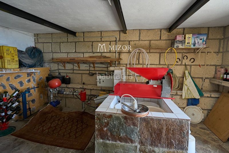Foto 0122a3d8-f481-49dc-b448-e68ebddd1d7a. Casa amb aparcament a Guía de Isora interior Guía de Isora