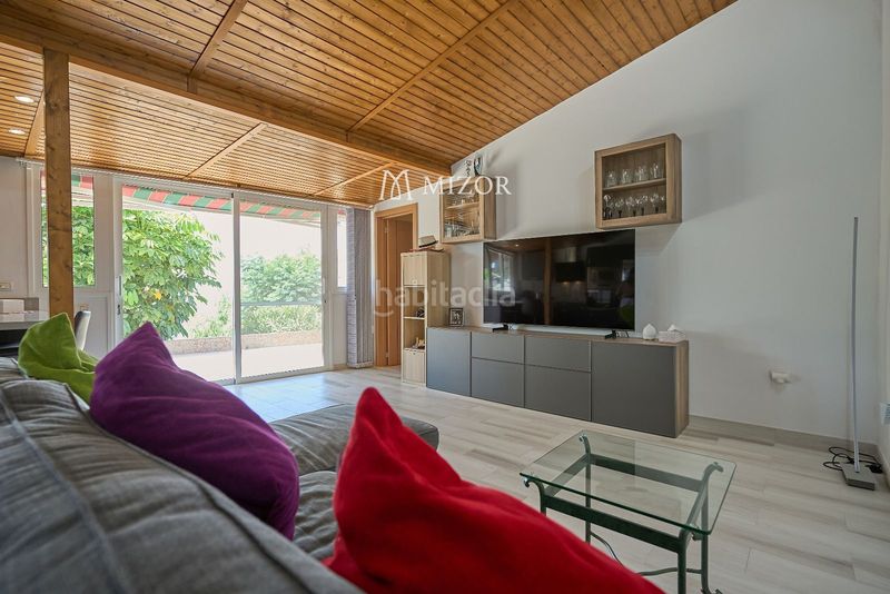 Foto 0c8fa8c8-4903-4025-8a84-e33d1eac9286. Casa amb aparcament a Guía de Isora interior Guía de Isora