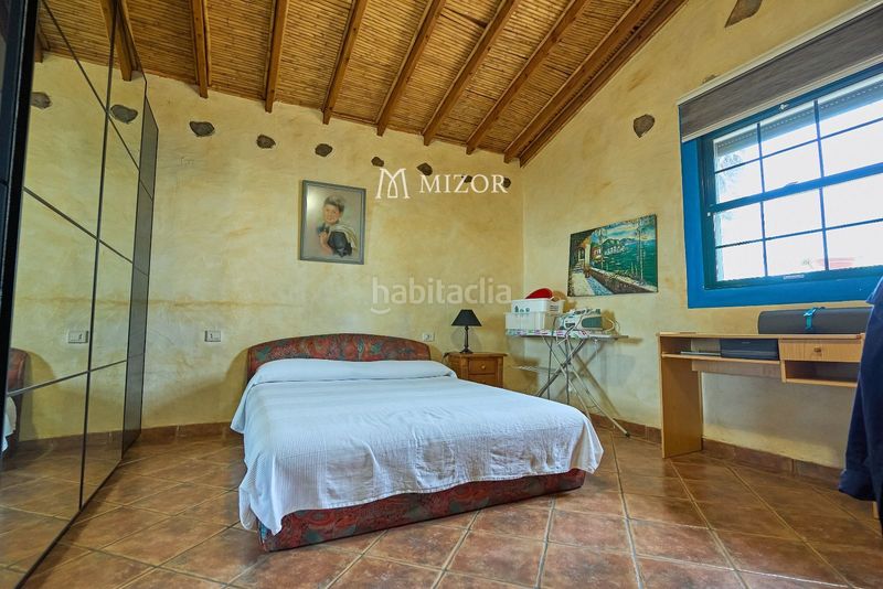 Foto 1652d3eb-9340-444e-9350-64a2db882c84. Casa amb aparcament a Guía de Isora interior Guía de Isora