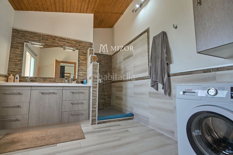 Foto 3d07b7f1-c951-42a7-8e92-d068c17c4623. Casa amb aparcament a Guía de Isora interior Guía de Isora