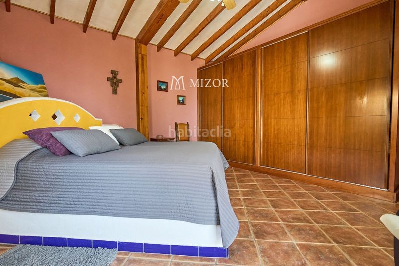 Foto 73534dc4-3e9d-4e35-8a71-20d0f5262e86. Casa amb aparcament a Guía de Isora interior Guía de Isora