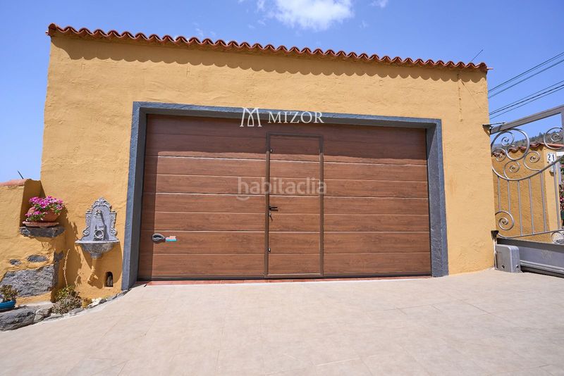 Foto 8bef3ade-d658-4c5e-a6e3-eed2d009d8e3. Casa amb aparcament a Guía de Isora interior Guía de Isora