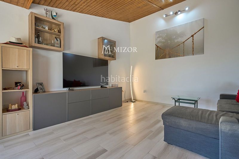 Foto a255bca9-dd9b-44bd-a346-773c11785c1e. Casa amb aparcament a Guía de Isora interior Guía de Isora