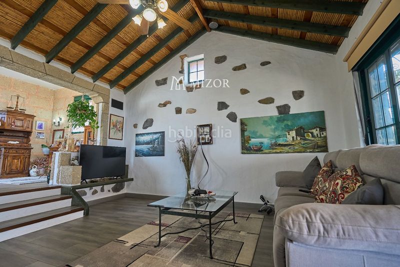 Foto dc89ef30-7d47-4ce2-9432-4e71b6a3b24e. Casa amb aparcament a Guía de Isora interior Guía de Isora