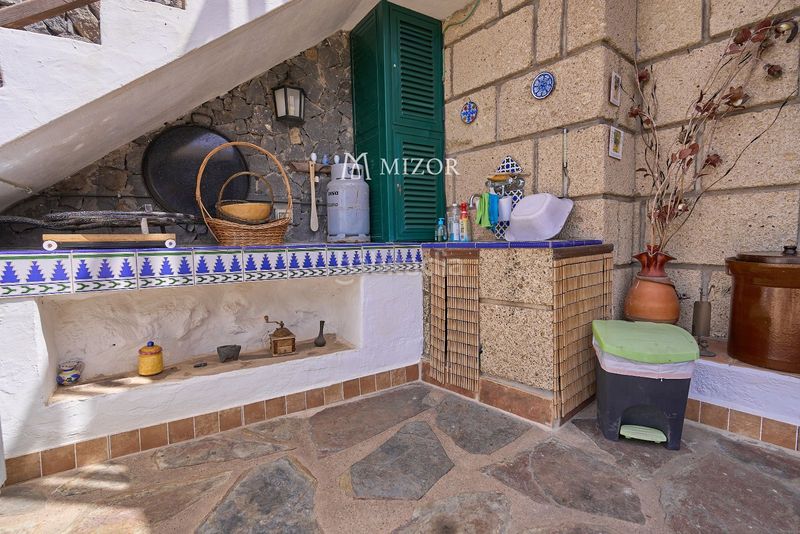 Foto e698fb68-bba3-4d2e-ab58-10385a68e209. Casa amb aparcament a Guía de Isora interior Guía de Isora