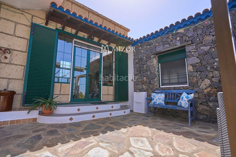 Foto f5f8050d-719f-4324-8c1b-03fd74978782. Casa amb aparcament a Guía de Isora interior Guía de Isora