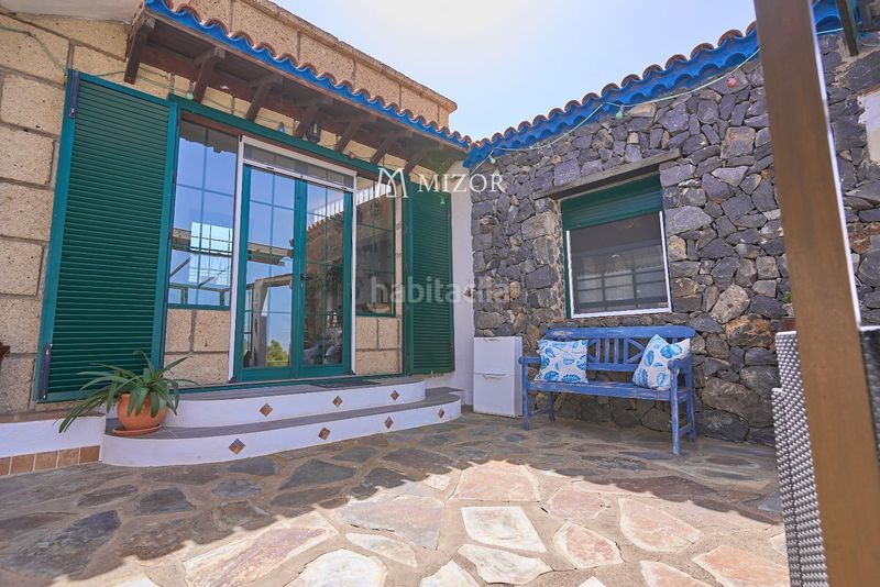 Foto f78bfcdb-dd82-4694-ac5e-9a1b6b772378. Casa amb aparcament a Guía de Isora interior Guía de Isora