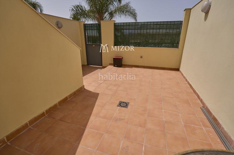 Foto 0ab128f4-1ac4-4449-aee0-c6d55a3a8a39. Casa a schiera con parcheggio piscina in Playa Fañabé Alto Adeje