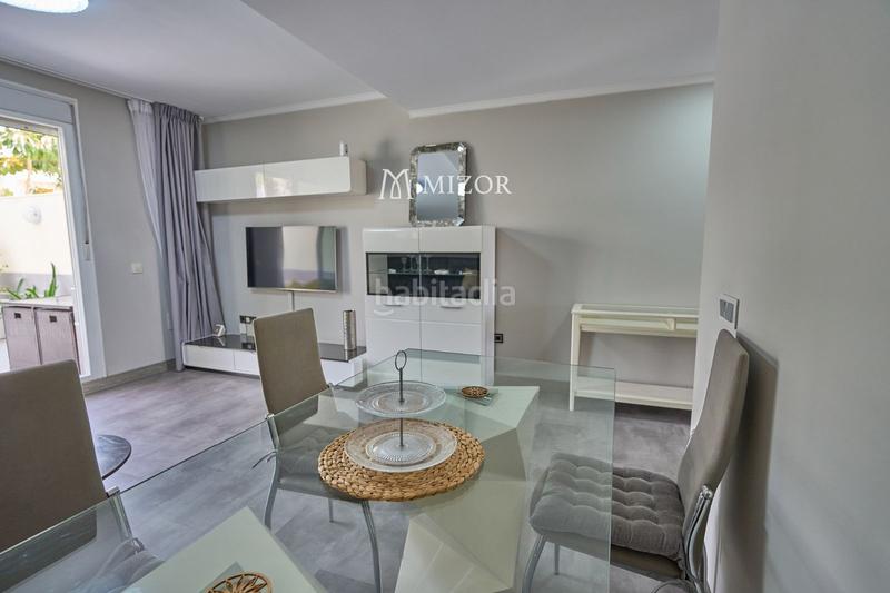 Foto 41f92b70-3ed3-4924-a2ad-5c84130a32c8. Casa a schiera con parcheggio piscina in Playa Fañabé Alto Adeje