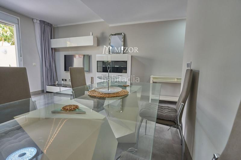 Foto 63aec3c7-f67e-42aa-8926-8b5c215cf726. Casa a schiera con parcheggio piscina in Playa Fañabé Alto Adeje