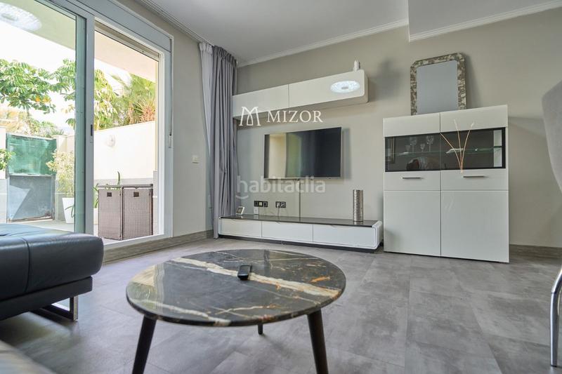 Foto 8c494408-2060-4f85-8a54-c51faf64b686. Casa a schiera con parcheggio piscina in Playa Fañabé Alto Adeje