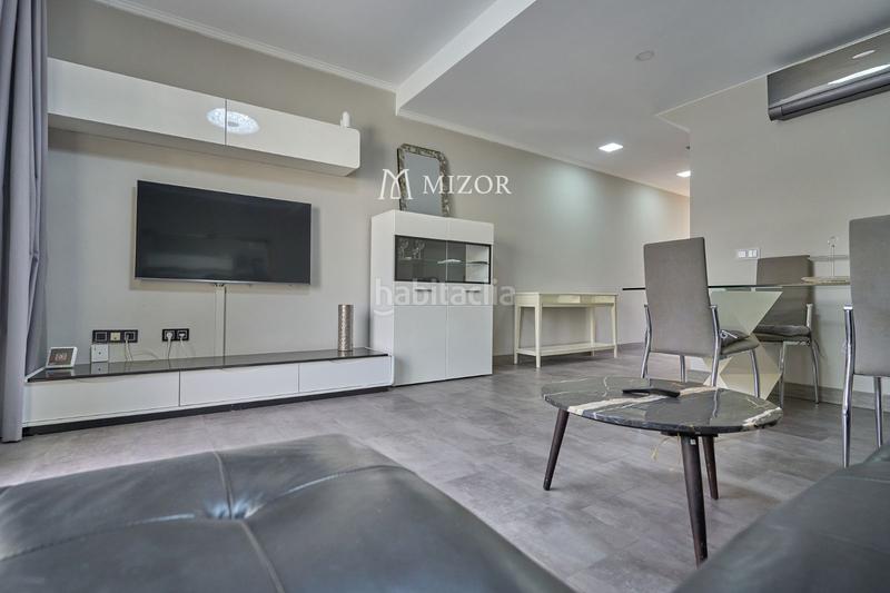 Foto cb399567-3bdd-466f-b3ca-a0aa9ab1bd7b. Casa a schiera con parcheggio piscina in Playa Fañabé Alto Adeje