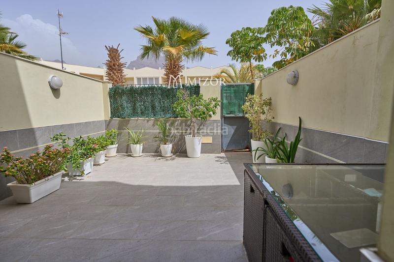 Foto faba4312-5d08-43c6-ae45-b58acf08834d. Casa a schiera con parcheggio piscina in Playa Fañabé Alto Adeje