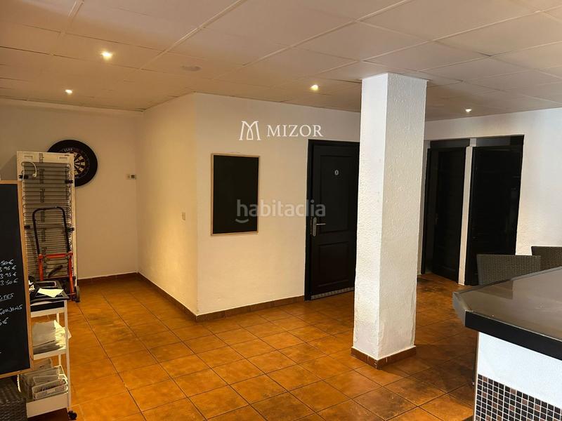 Foto 33147418-8a80-4c35-8680-d244c9d2ee47. Local comercial local en venta en victoria court en Arona