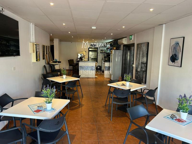 Foto 5ff1351b-d299-48ee-a080-d77e35b7d546. Local comercial local en venta en victoria court en Arona