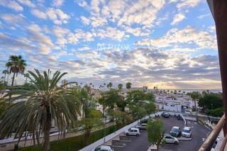 Piso  Venezuela. Piso en venta a menos de 10 min de playa de troya