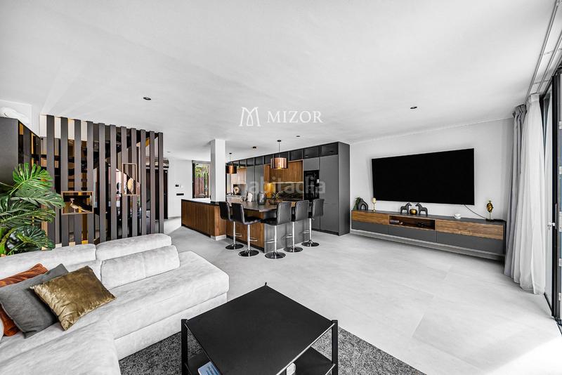 Foto 26fd2b69-82e1-4f64-a609-047c11836c78. Maison avec parking piscine dans Playa del Duque Adeje