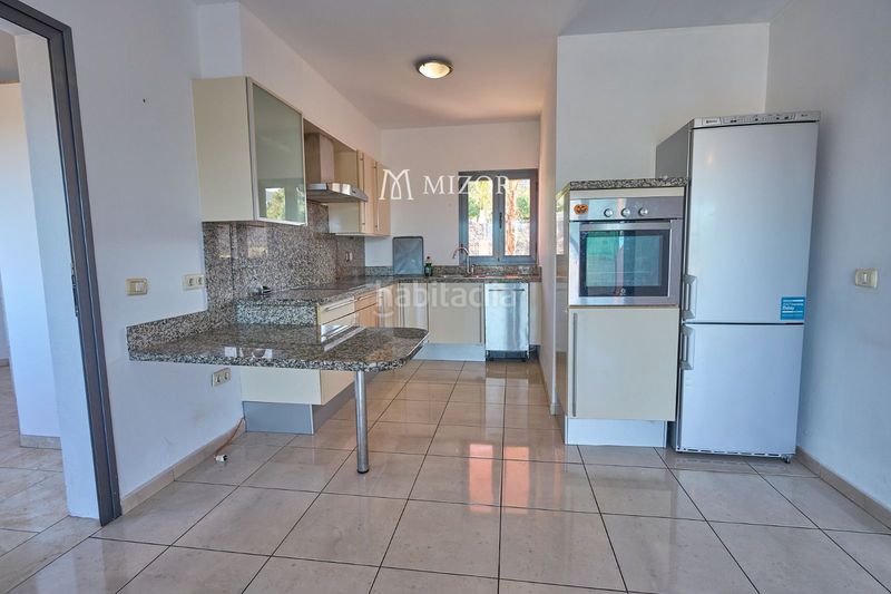 Foto 3a66c5bb-9446-479c-986c-da31e90592ce. Casa adossada amb aparcament piscina a Playa de Fañabé Adeje