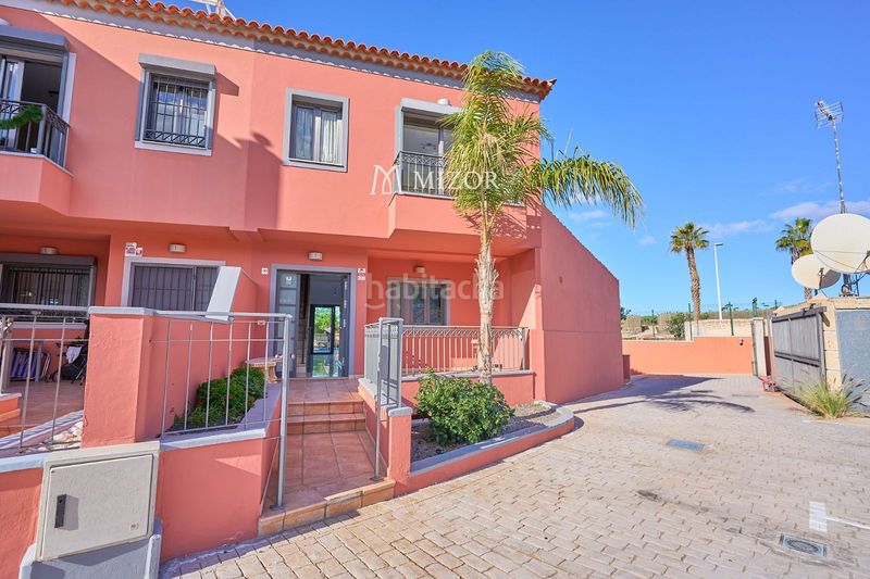 Foto 4e3dffde-89f1-446f-a6c8-fa1e51b75f61. Casa adossada amb aparcament piscina a Playa de Fañabé Adeje