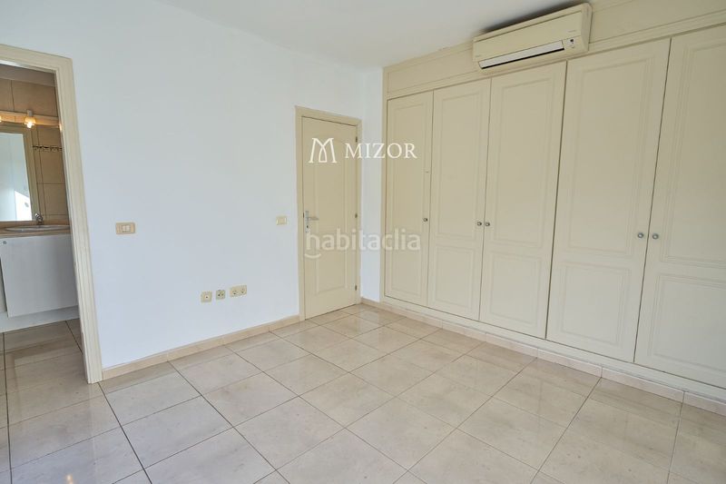 Foto c580c29e-c28d-43f0-a8ef-1140d6218c47. Casa adossada amb aparcament piscina a Playa de Fañabé Adeje