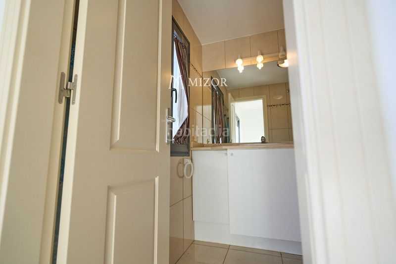 Foto de9b1b28-9435-4fe9-98d0-0e98c5b52316. Casa adossada amb aparcament piscina a Playa de Fañabé Adeje