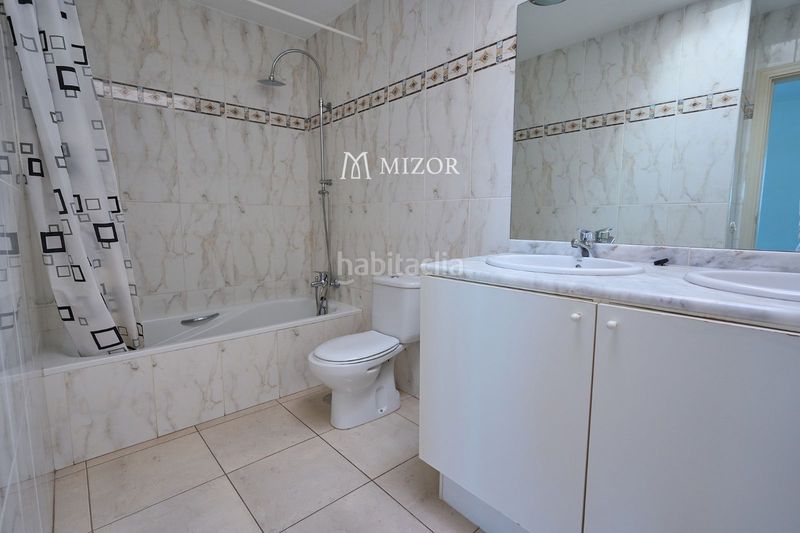 Foto f79894ae-9869-47b7-aca6-f0b61ea83ad1. Casa adossada amb aparcament piscina a Playa de Fañabé Adeje