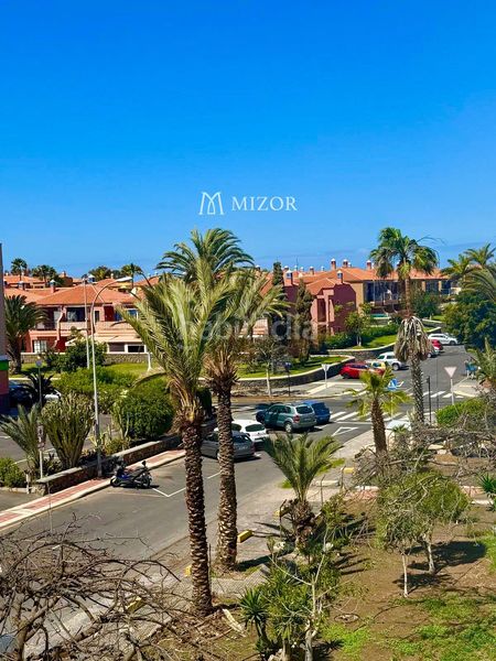 Foto 4cd1938f-4fb7-44a8-9177-b6f088cd8b29. Pis amb piscina a Costa del Silencio Arona