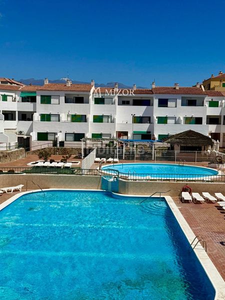 Foto 4d85a1e8-2ee2-4696-8cfd-0c3b6774e81a. Pis amb piscina a Costa del Silencio Arona