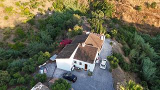 Masia a Viñuela