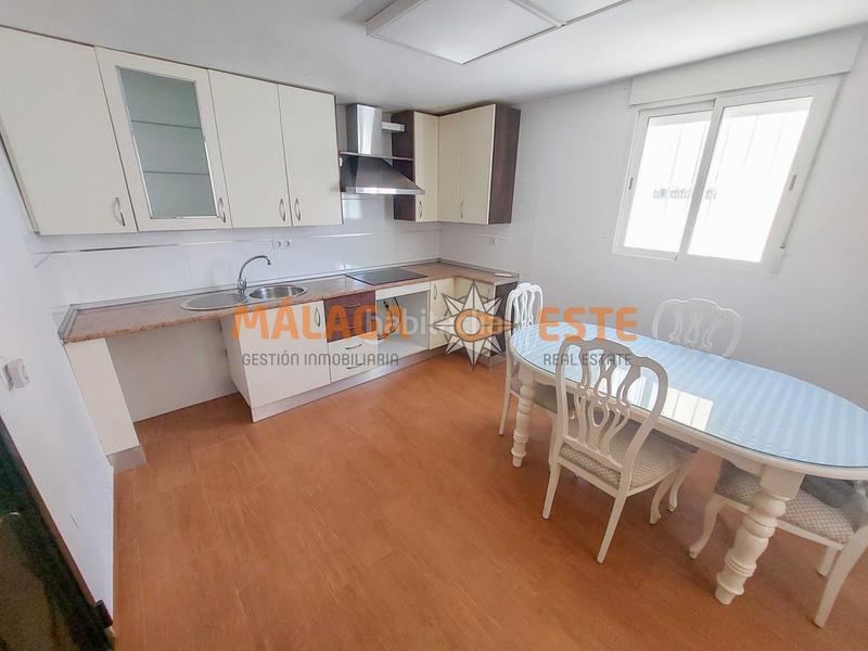 Foto 9308a3c9-4f8a-4822-b7d0-c6237be8021c. Casale in Almayate Bajo