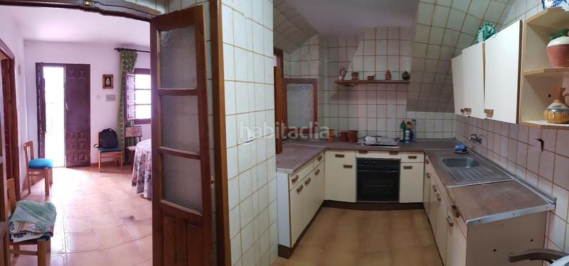 Foto f0eeae7e-34b6-48b6-8d9c-1a66eed07e5f. Masía en Periana